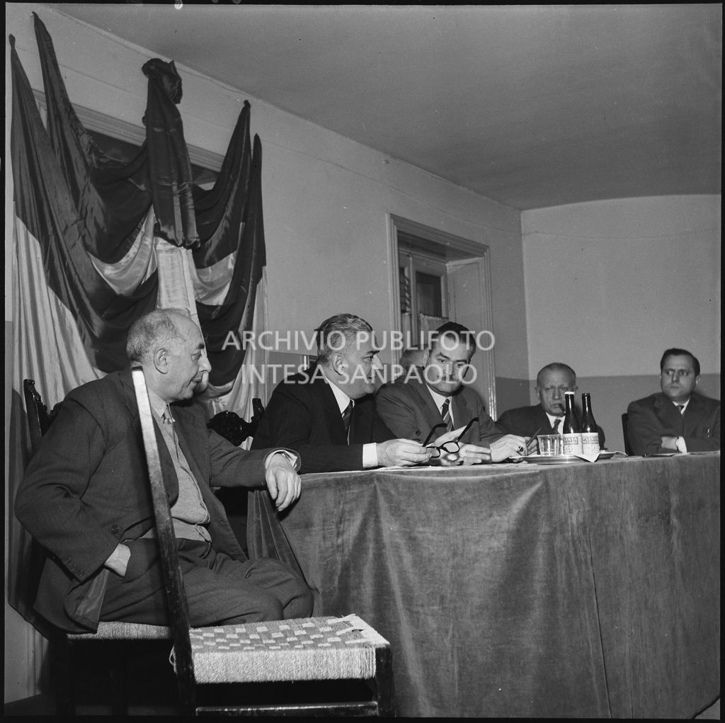 Conferenza presso l'Unione Artigiani di Milano in occasione della visita dell'onorevole Mario Dosi<br>201178