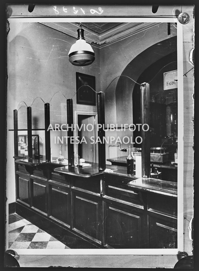 Banco della farmacia della Città del Vaticano<br>201238