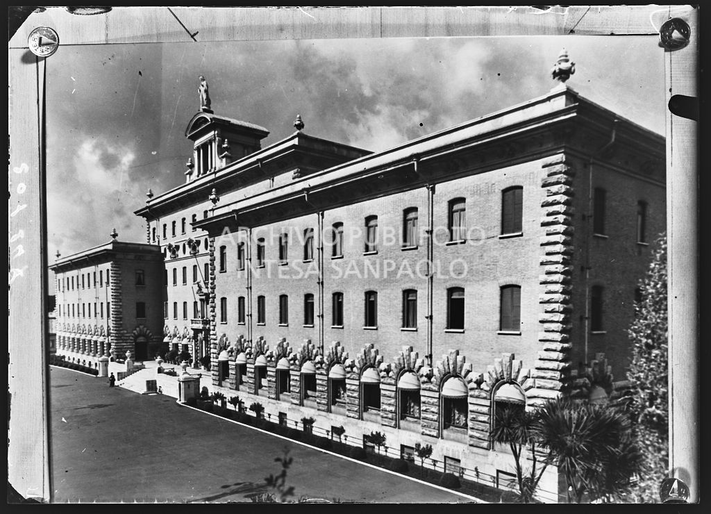 Palazzo del Governatore a Città del Vaticano<br>201247