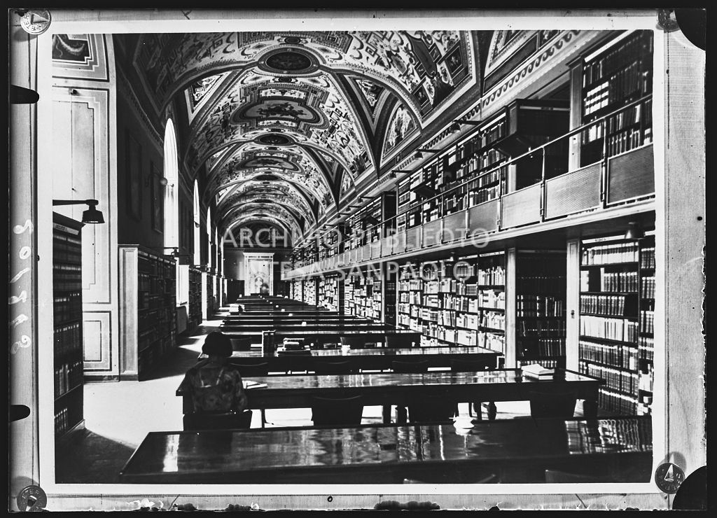 Sala della Biblioteca Apostolica Vaticana<br>201248