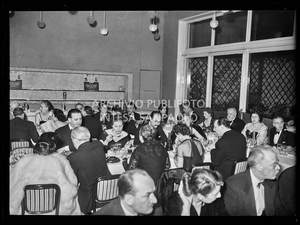 Rinfresco presso la Dompé Farmaceutici organizzato in occasione di un convegno ortopedico<br>201307