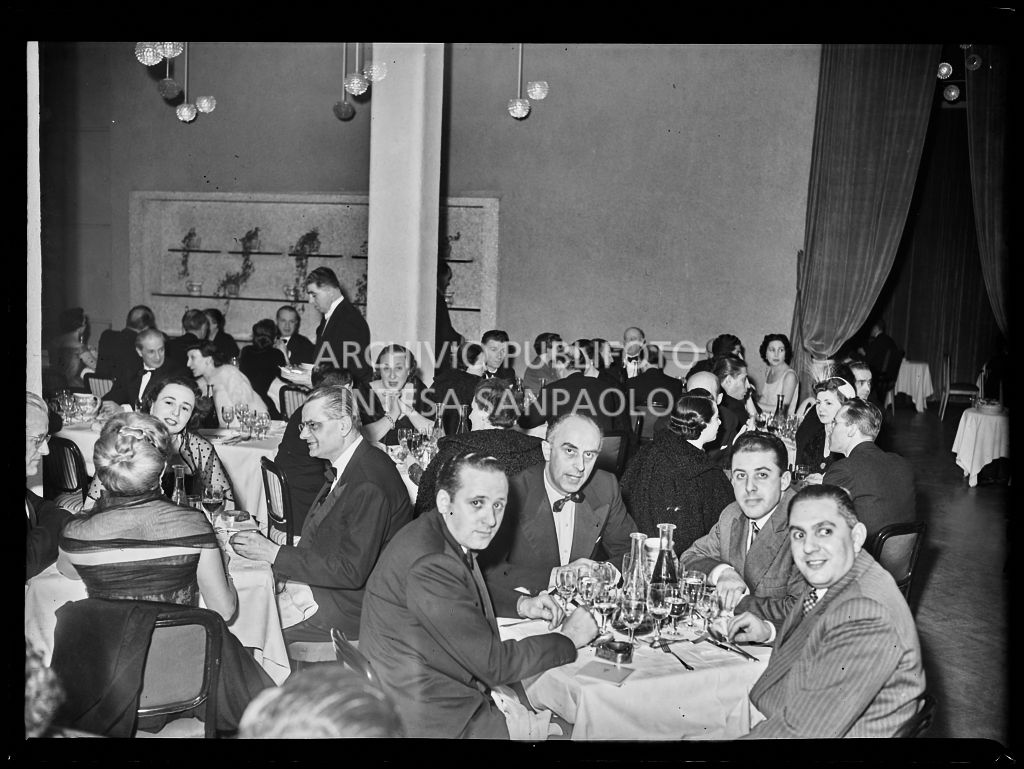 Rinfresco presso la Dompé Farmaceutici organizzato in occasione di un convegno ortopedico<br>201309