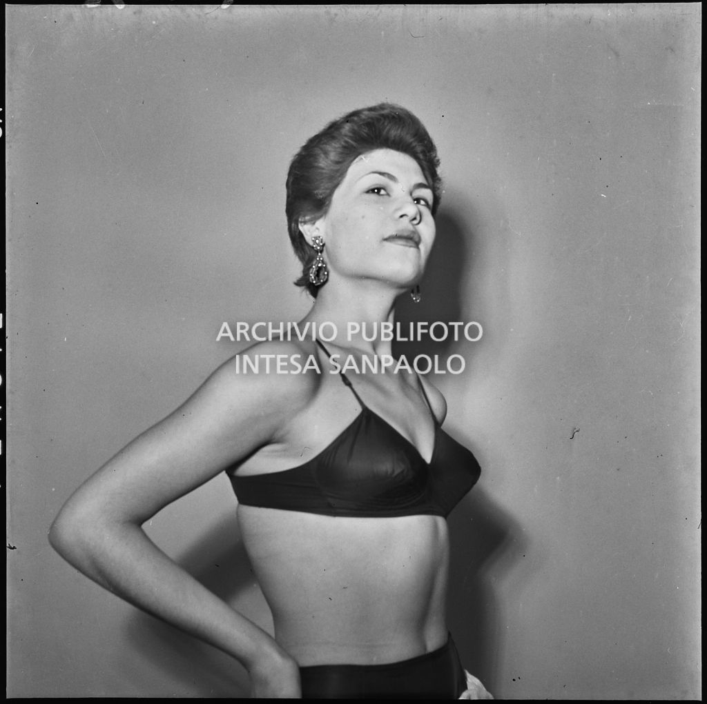 Giuliana Moira Zuccaro posa in biancheria intima<br>201632