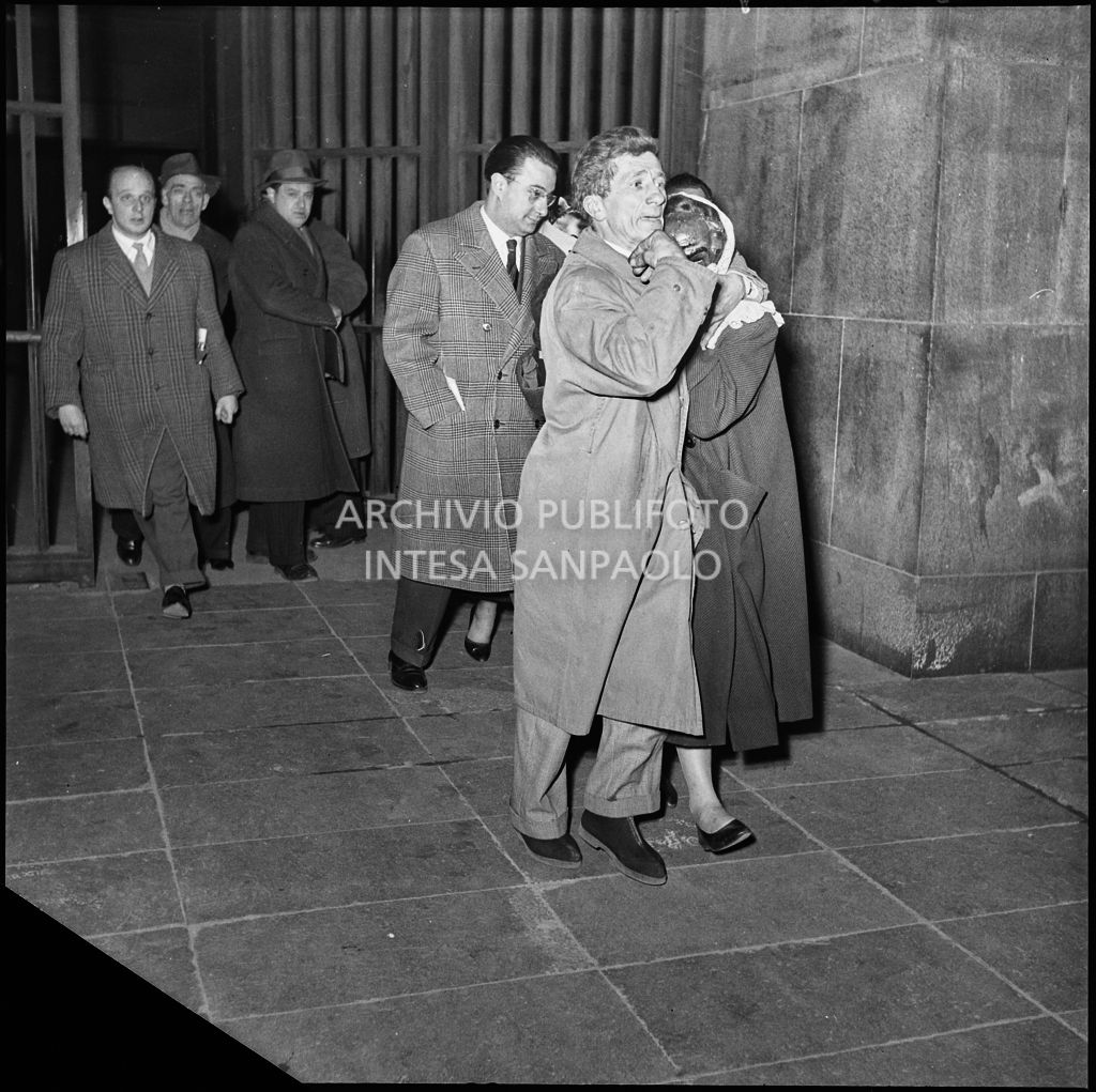 Franca e Edvige Spinelli all'uscita dal Tribunale di Milano<br>201664