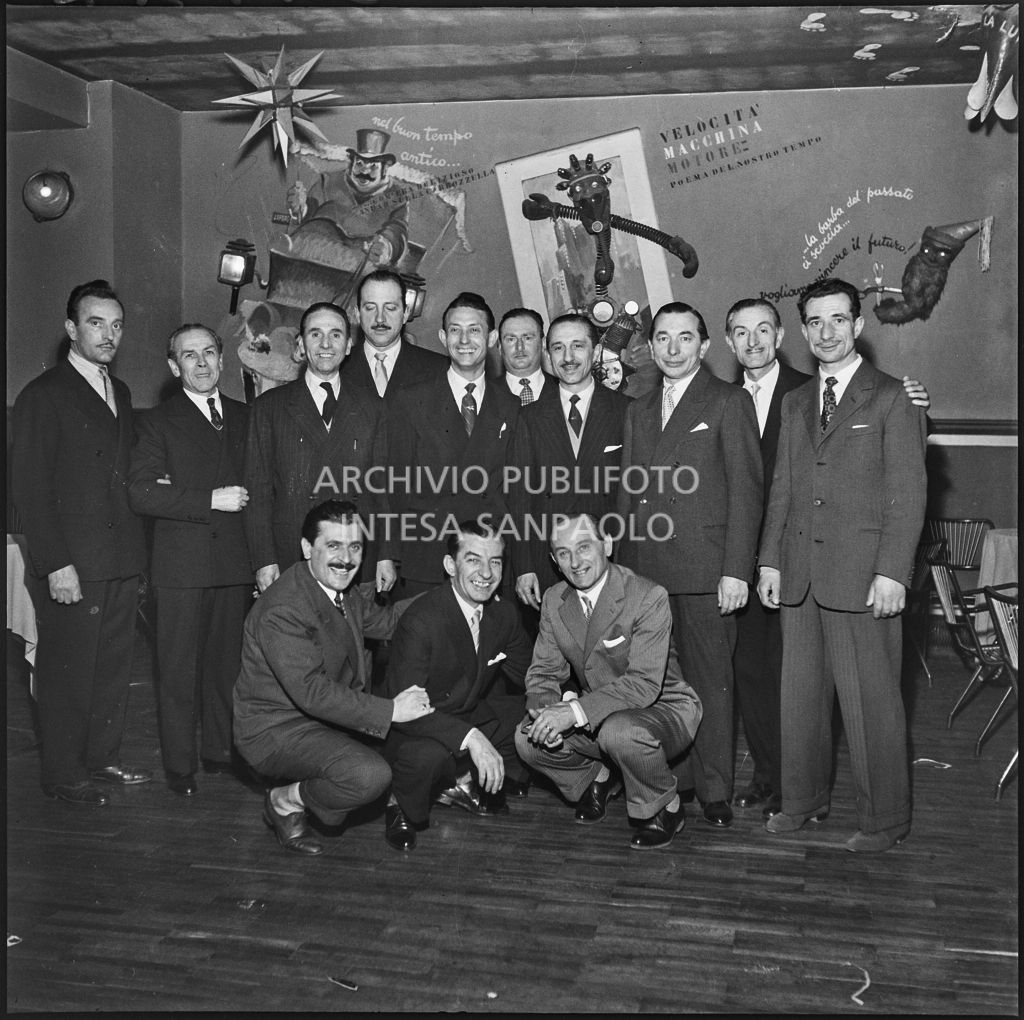 Foto di gruppo in occasione della festa dei parrucchieri dell'Unione Artigiani di Milano<br>201747