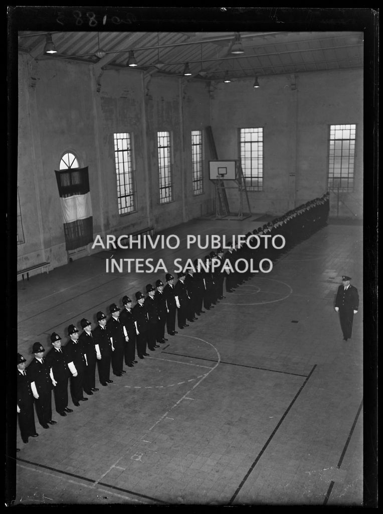 Nuovi vigili in riga per la visita del sindaco di Milano Virgilio Ferrari<br>201883