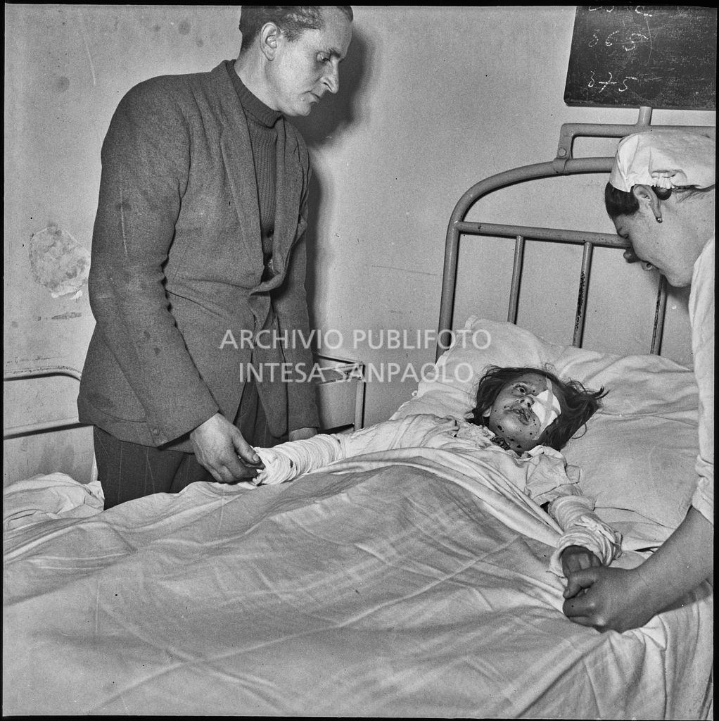 Una bambina ricoverata all'ospedale a causa delle ferite provocate dallo scoppio di una bomba ad Arese<br>201901