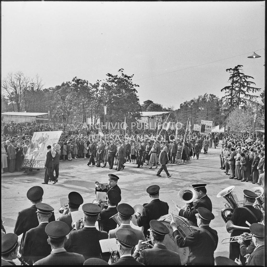 Parata in occasione della Festa del 1° maggio ai Giardini Margherita di Bologna<br>212199