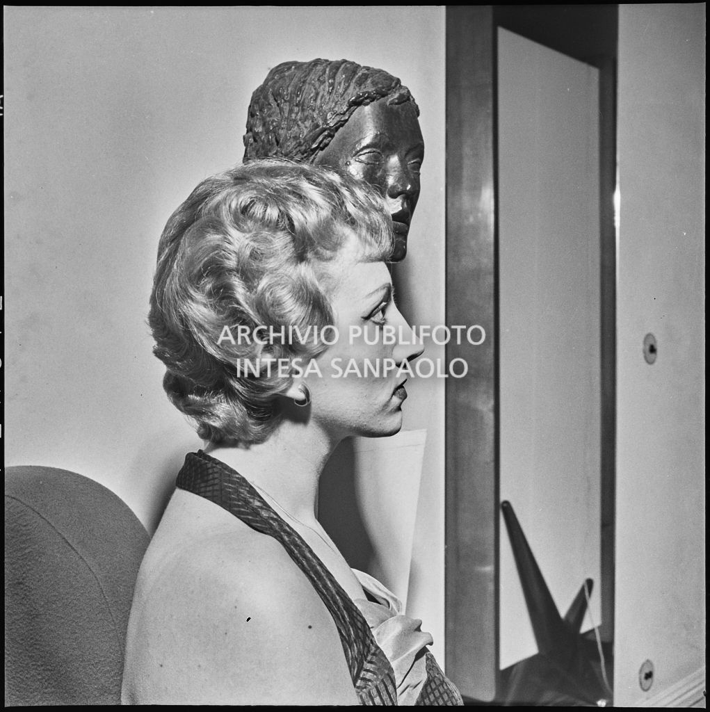 Acconciatura realizzata dall'istituto Dora Bruschi di Milano<br>212220