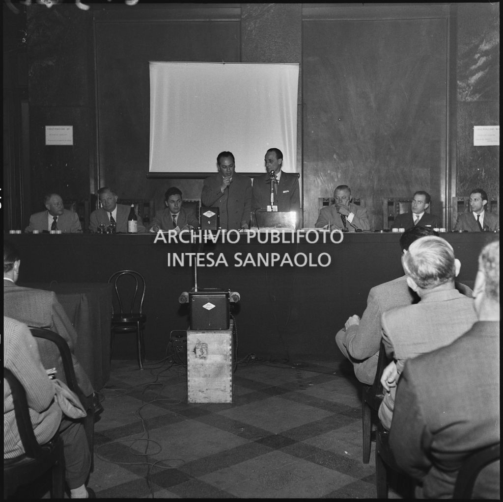 Incontro in merito agli aspetti di vendita dell'Unione Commercianti di Milano<br>215428