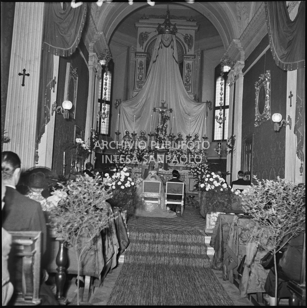 Celebrazione del matrimonio del dott. Trugenberger nella chiesa di San Gottardo in Corte a Milano<br>215749