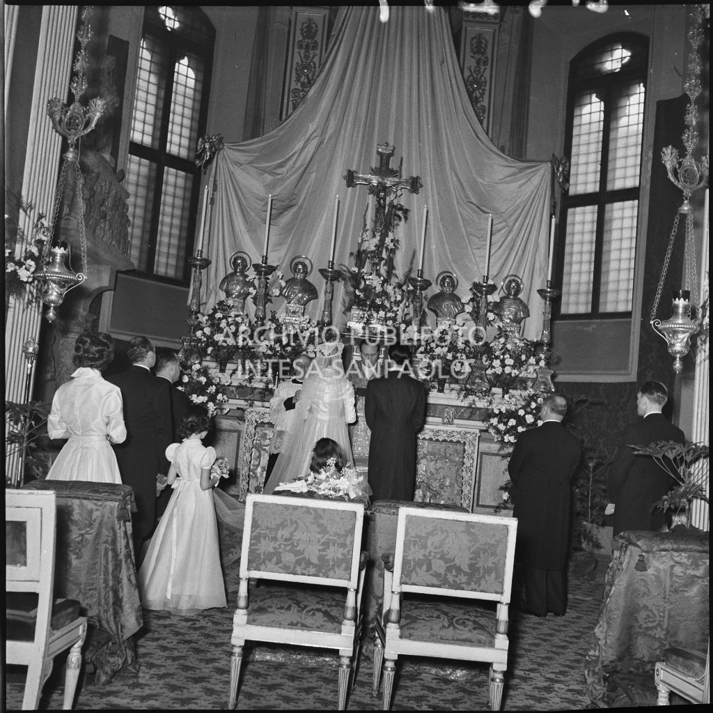 Celebrazione del matrimonio del dott. Trugenberger nella chiesa di San Gottardo in Corte a Milano<br>215751