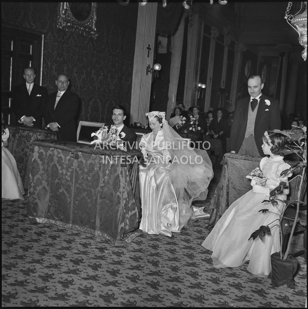 Un momento della celebrazione del matrimonio del dott. Trugenberger nella chiesa di San Gottardo in Corte a Milano<br>215760