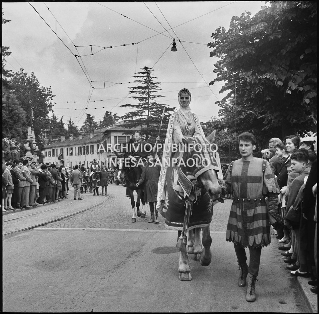 Momento della rievocazione storica durante la sagra del Carroccio di Legnano<br>215878