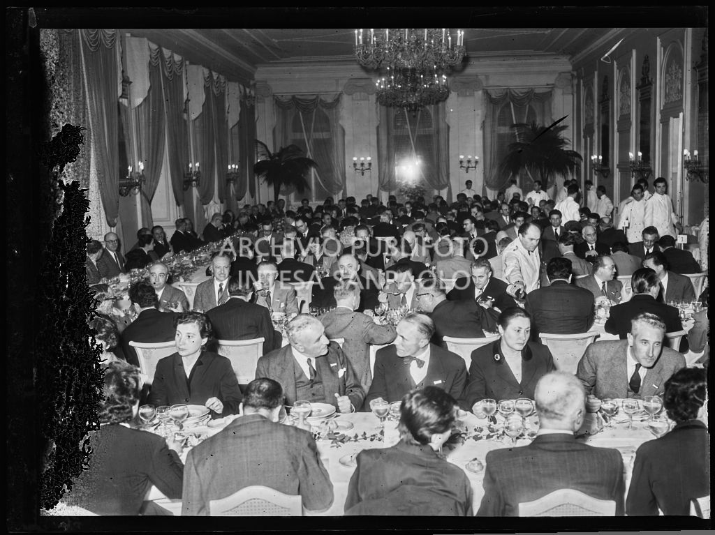 Banchetto organizzato dal Centro Nazionale di Prevenzione e Difesa Sociale in occasione del Convegno Internazionale sulla Riforma dell'Arbitrato<br>216086