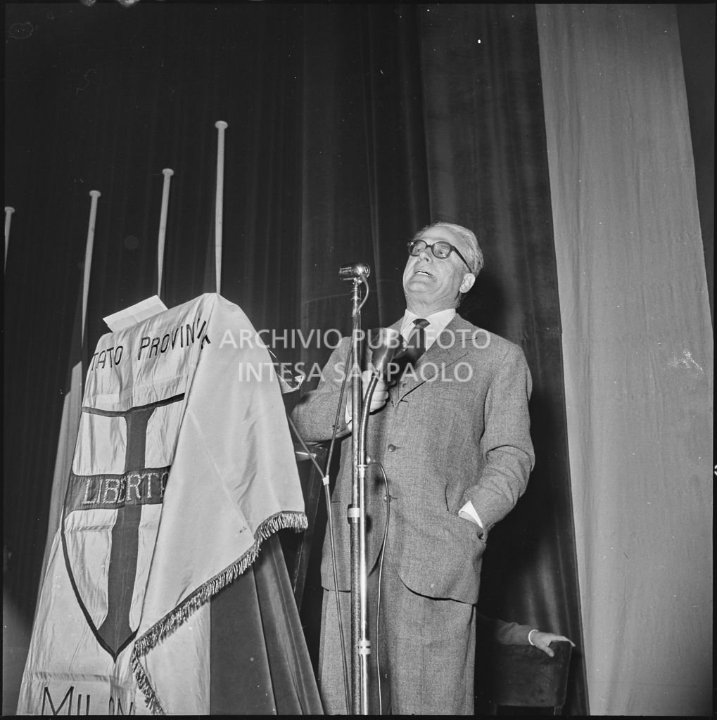 Discorso dell'onorevole Giovanni Gronchi della Democrazia Cristiana al Teatro Lirico di Milano<br>216660