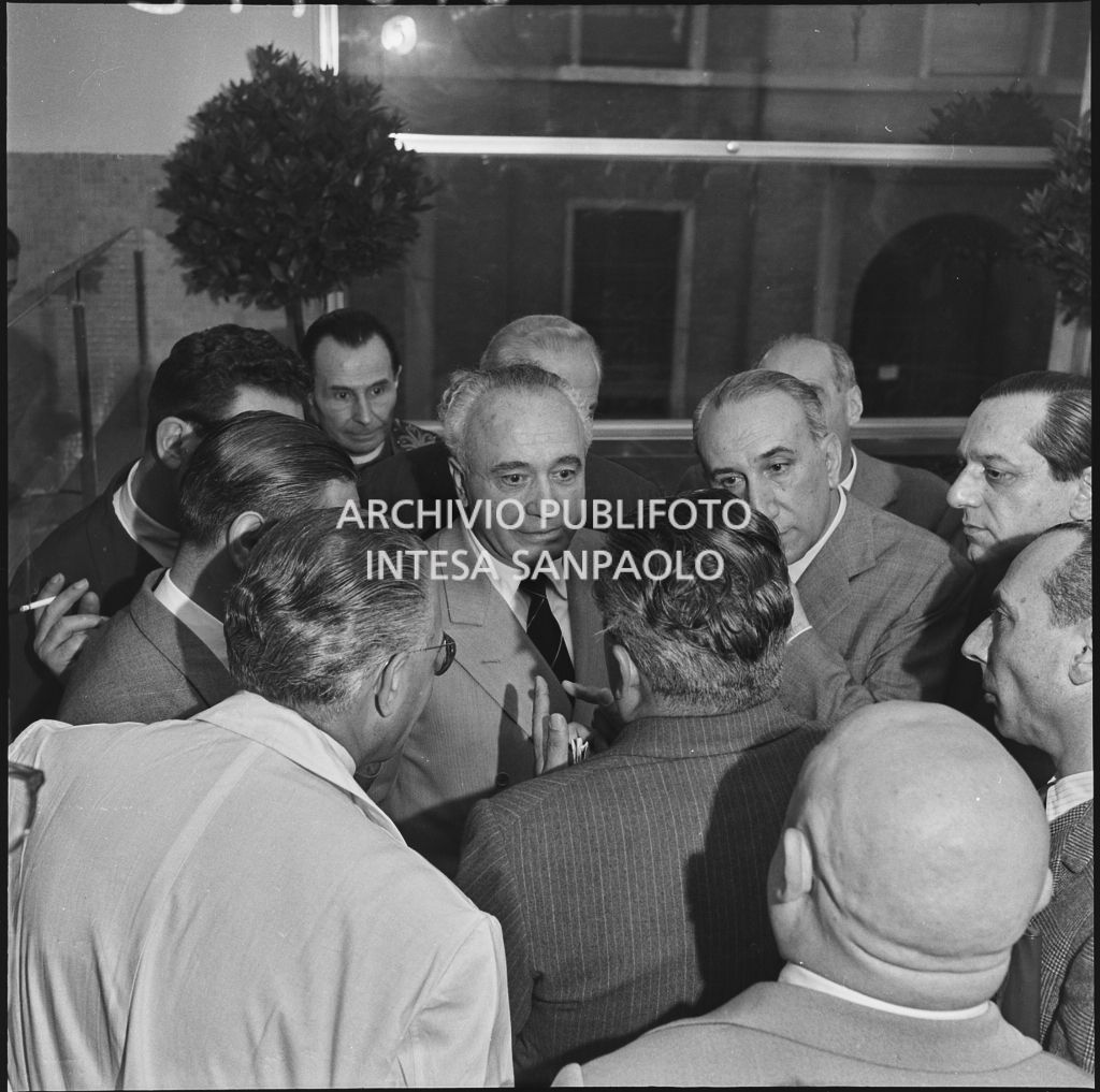 L'onorevole Ezio Vigorelli all'inaugurazione della nuova sede dell'ENPALS di Milano<br>216912