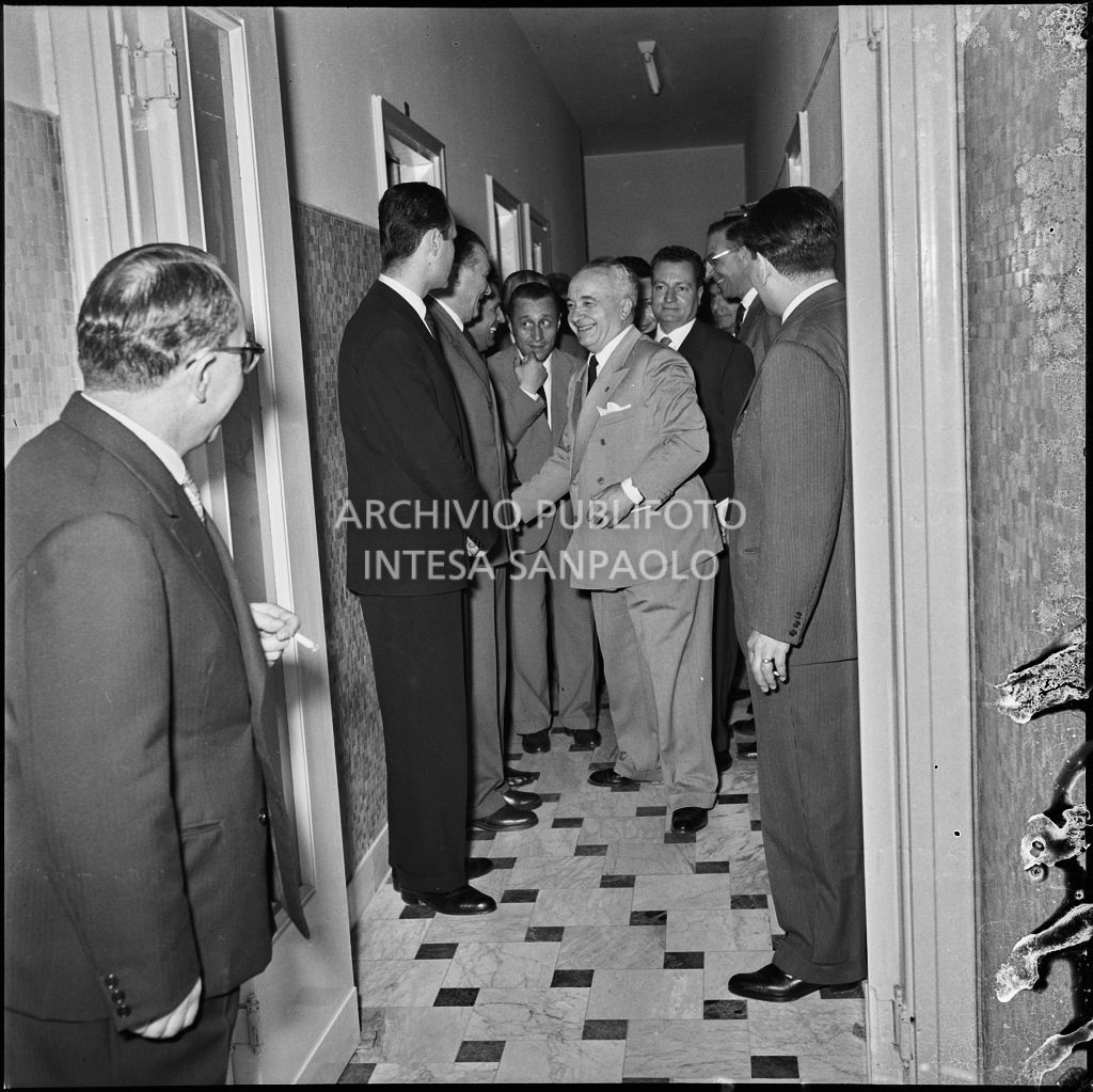 L'onorevole Ezio Vigorelli all'inaugurazione della nuova sede dell'ENPALS di Milano<br>216933