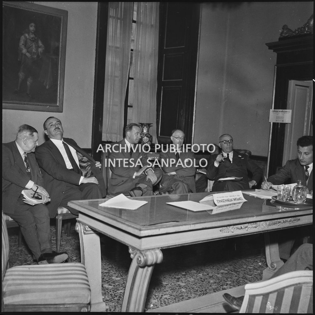 Convegno Internazionale sulla Riforma dell'Arbitrato organizzato dal Centro Nazionale di Prevenzione e Difesa Sociale al Circolo della Stampa di Milano<br>216995