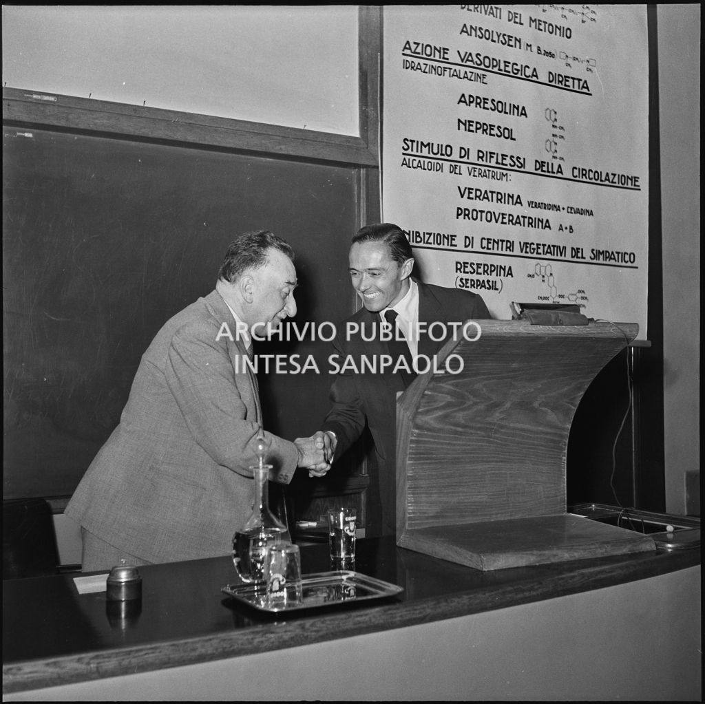 Il professore Gross durante la conferenza organizzata dalla Società Lombarda S.M.E. a Milano<br>217356