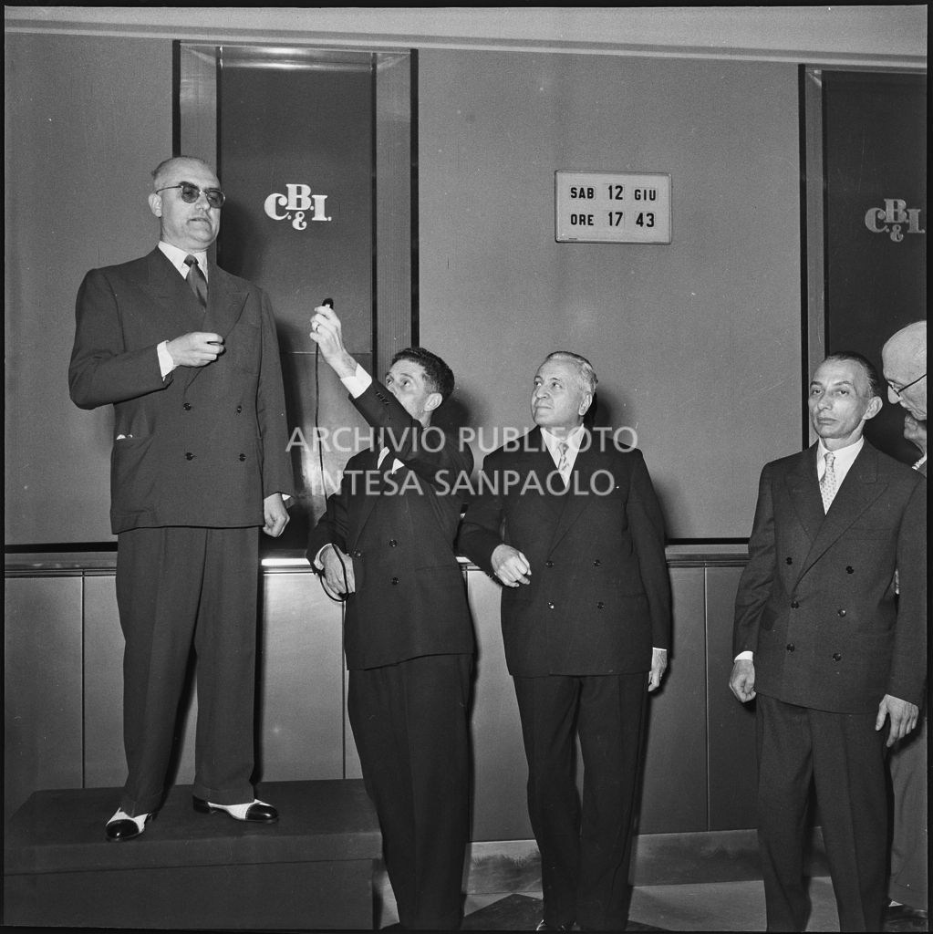 Discorso in occasione dell'inaugurazione della nuova sede della Banca Popolare Commercio e Industria in via Moscova 33 a Milano<br>217368