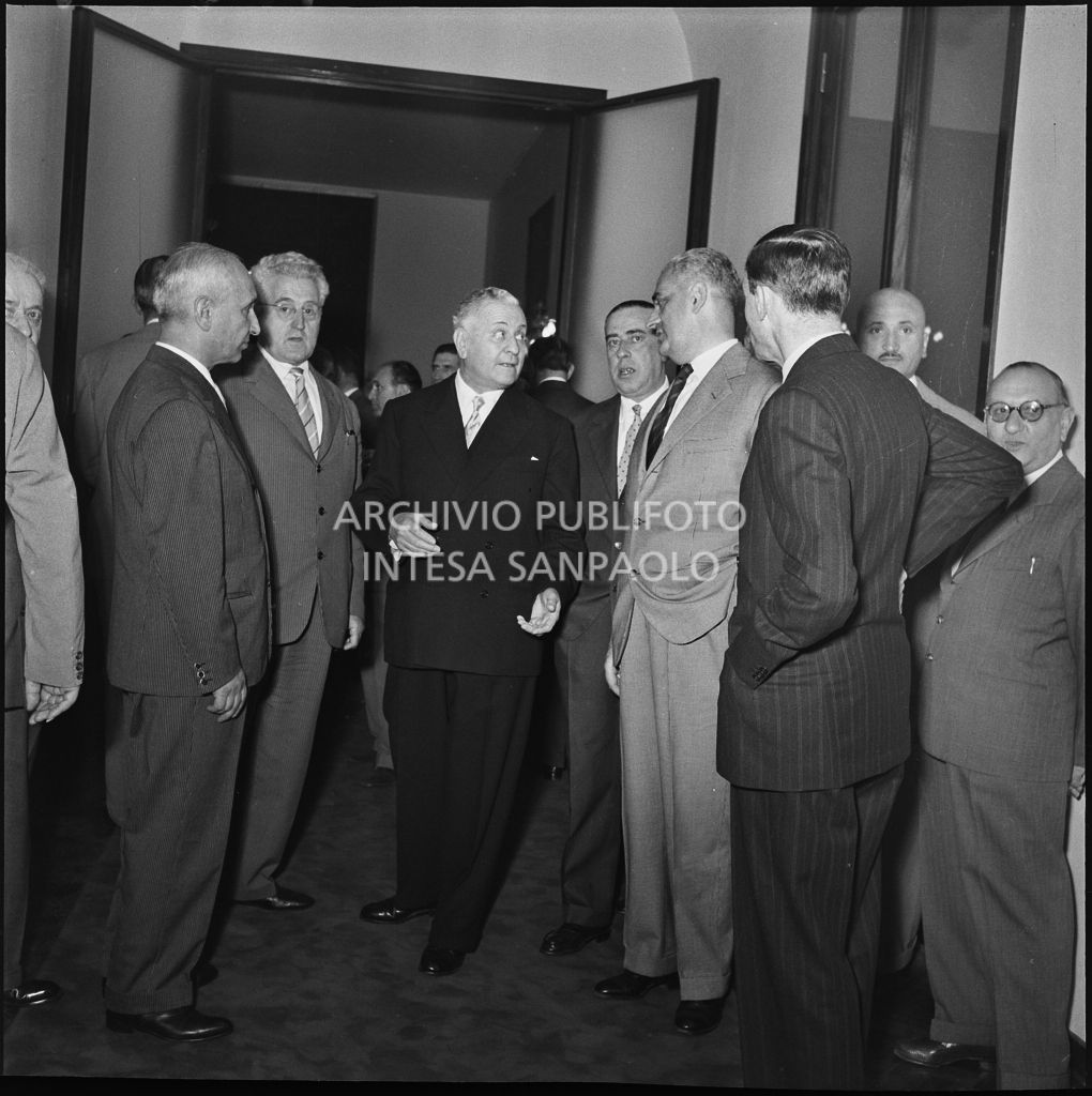 Inaugurazione della nuova sede della Banca Popolare Commercio e Industria in via Moscova 33 a Milano<br>217369
