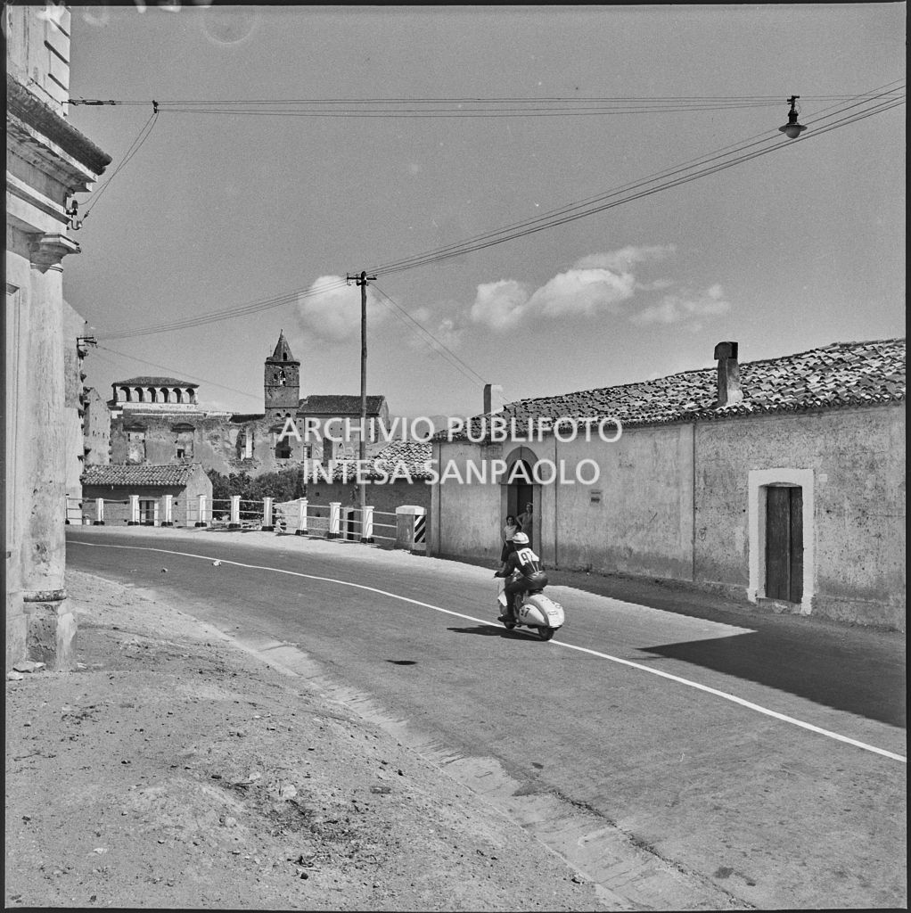 Un momento del 2° Giro Vespistico dei Tre Mari<br>221649