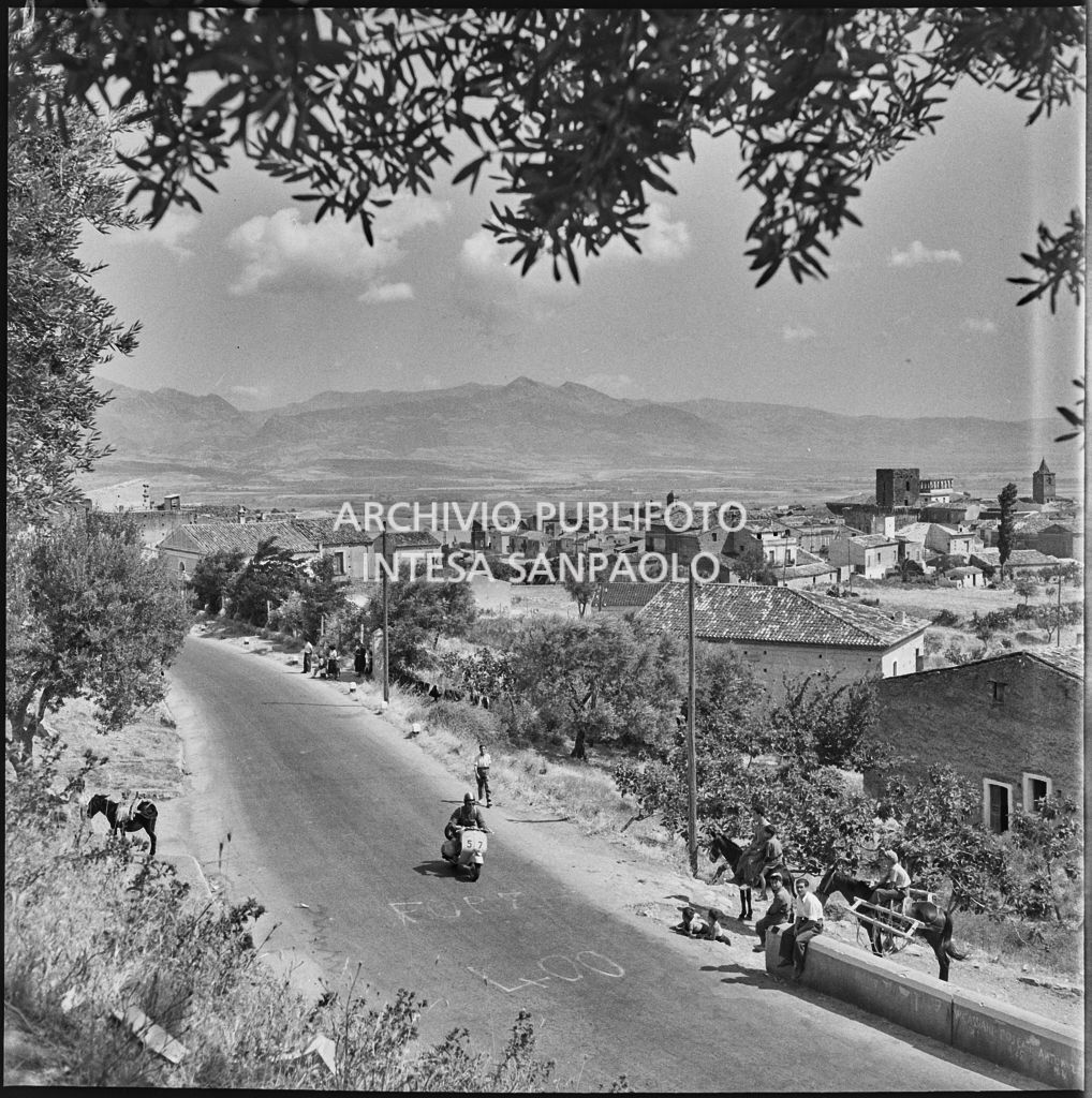 Un momento del 2° Giro Vespistico dei Tre Mari<br>221659