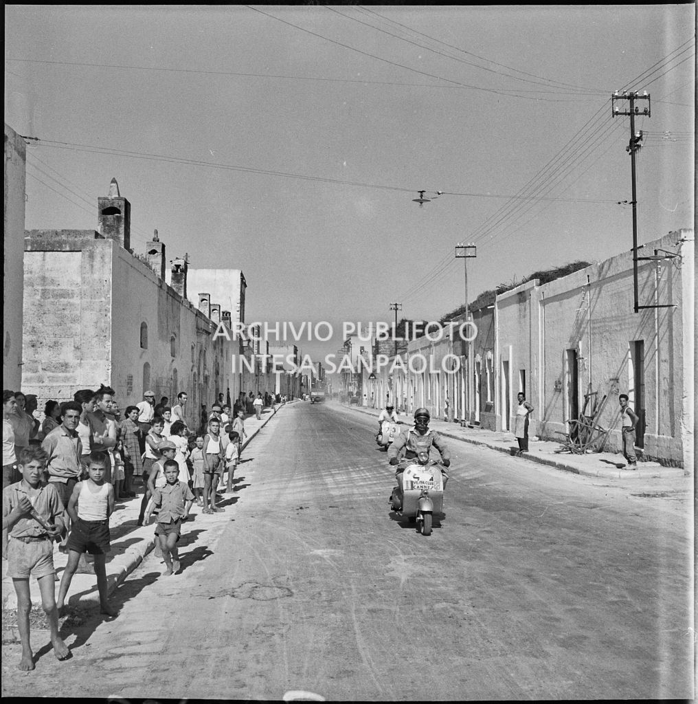 Un momento del 2° Giro Vespistico dei Tre Mari<br>221662