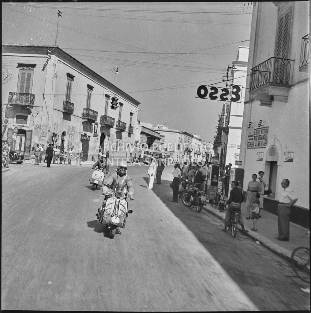 Un momento del 2° Giro Vespistico dei Tre Mari<br>221687