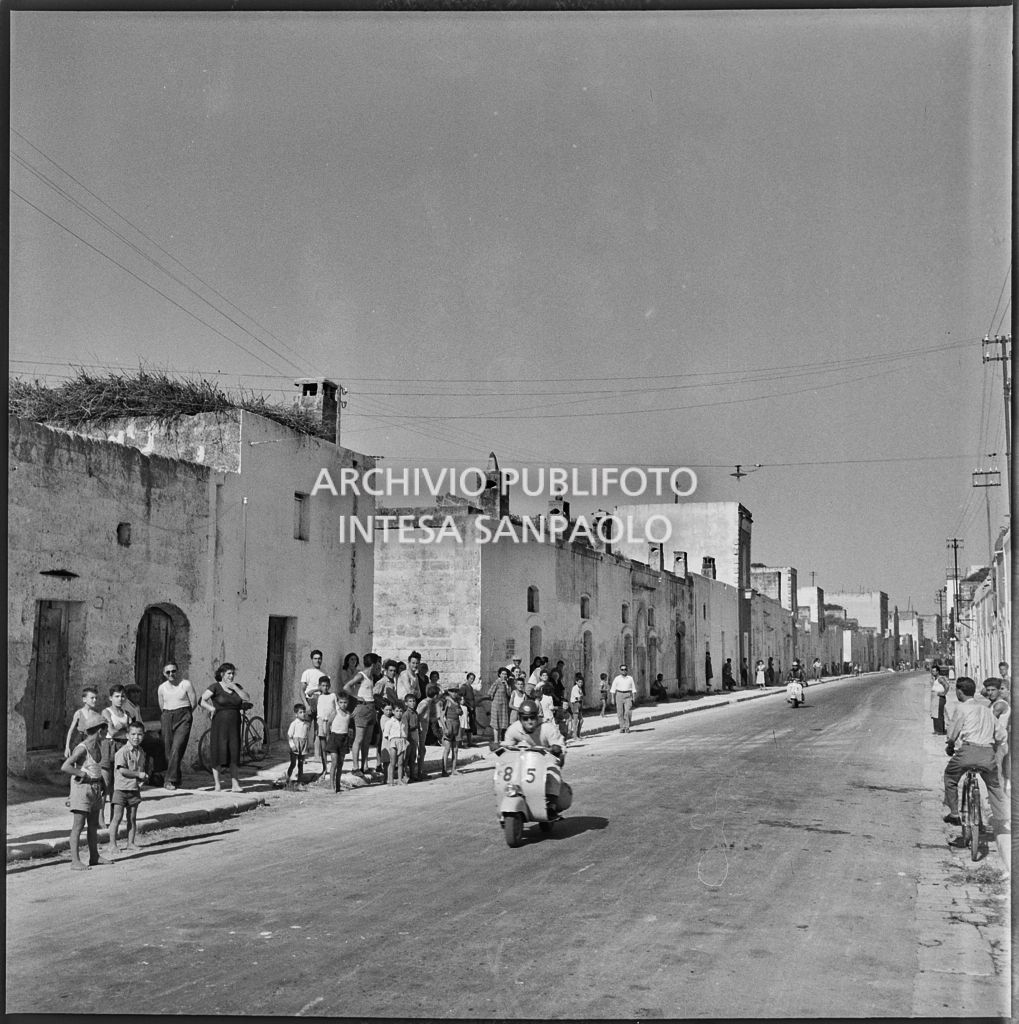 Un momento del 2° Giro Vespistico dei Tre Mari<br>221693