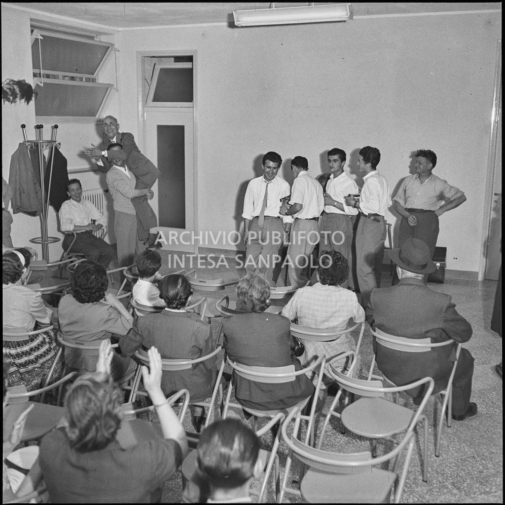 Un momento della festa organizzata nella sede dell'AVIS di Milano in via Bassini<br>221818