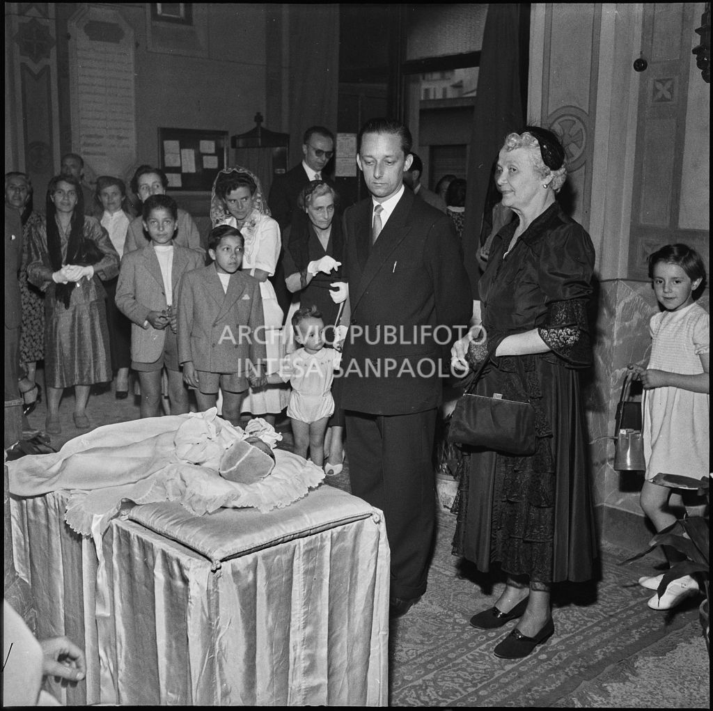 Un momento del battesimo della figlia del signor Bernardi<br>221845