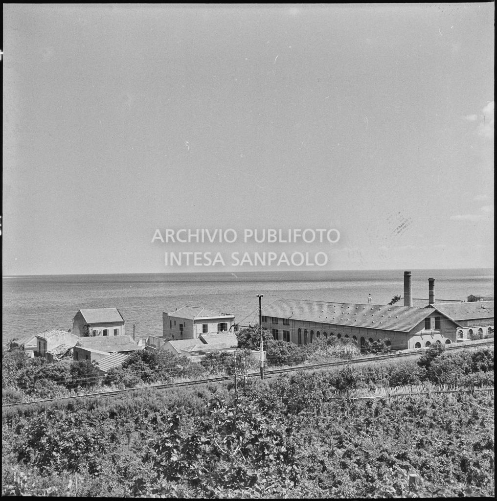 Vista sullo stretto di Messina<br>221898