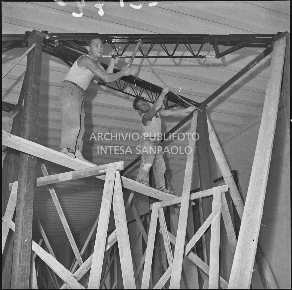 Lavori edili alla Triennale di Milano<br>221920