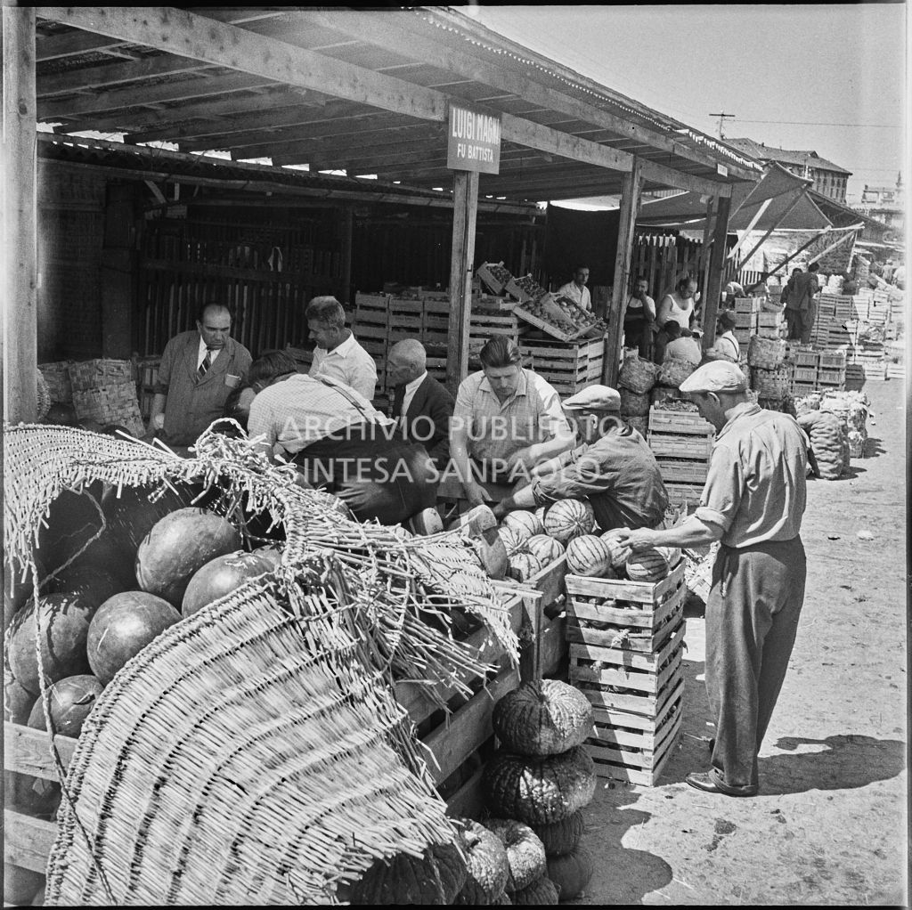 Compravendita di angurie al Verziere di Milano<br>222078