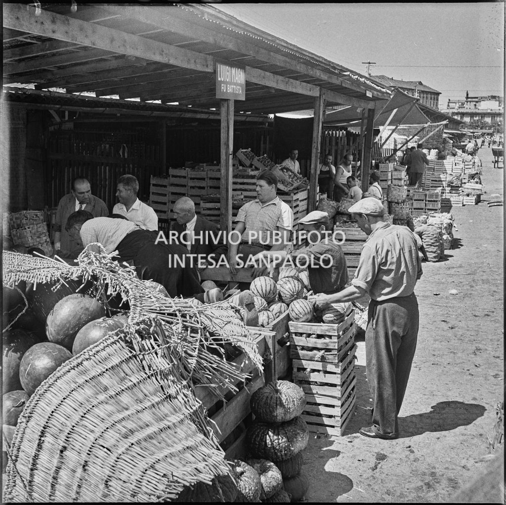 Compravendita di angurie al Verziere di Milano<br>222079