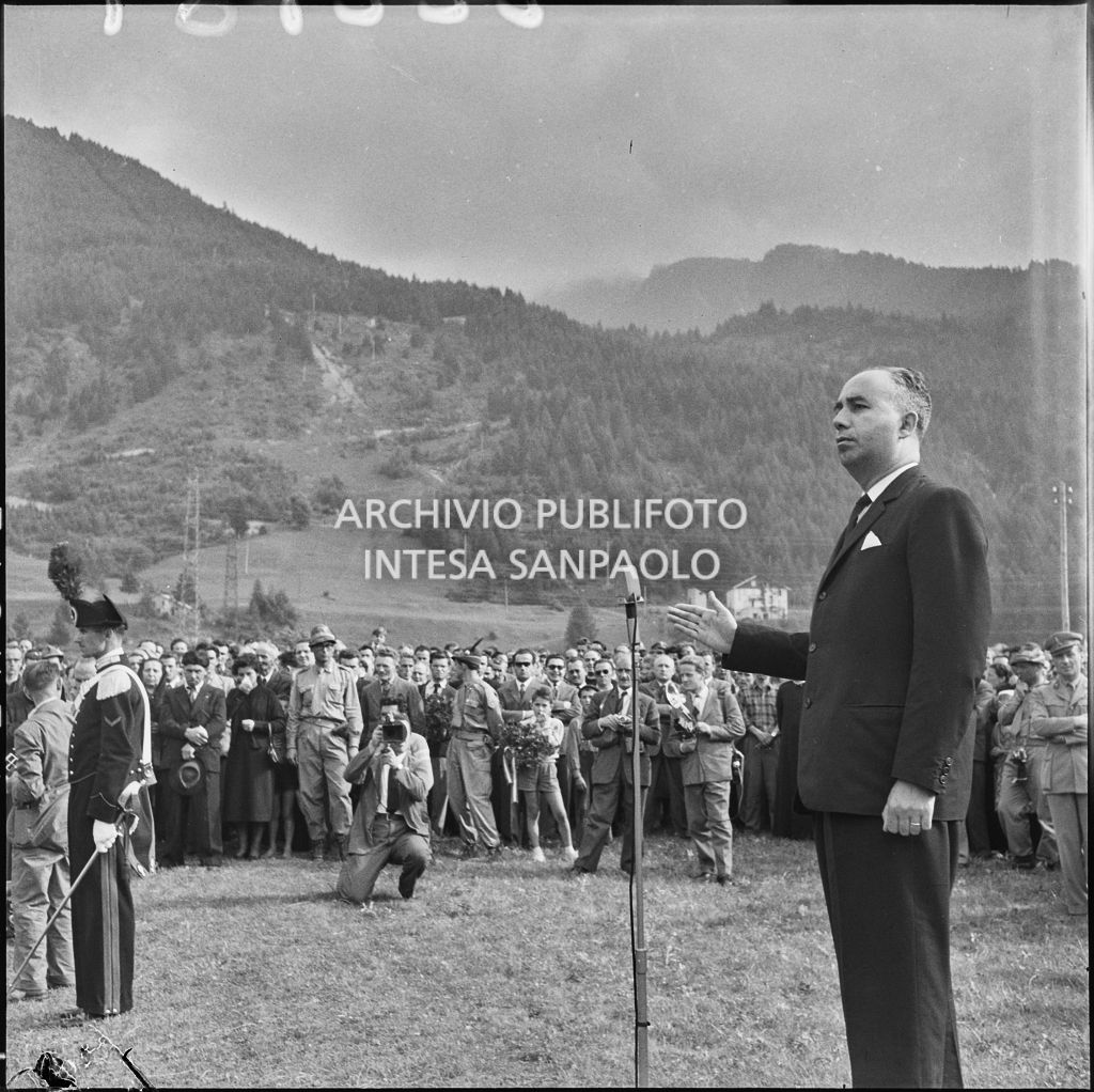 Discorso del ministro della Difesa Paolo Emilio Taviani in occasione del funerale degli Alpini vittime della tragedia del passo del Gavia<br>222181