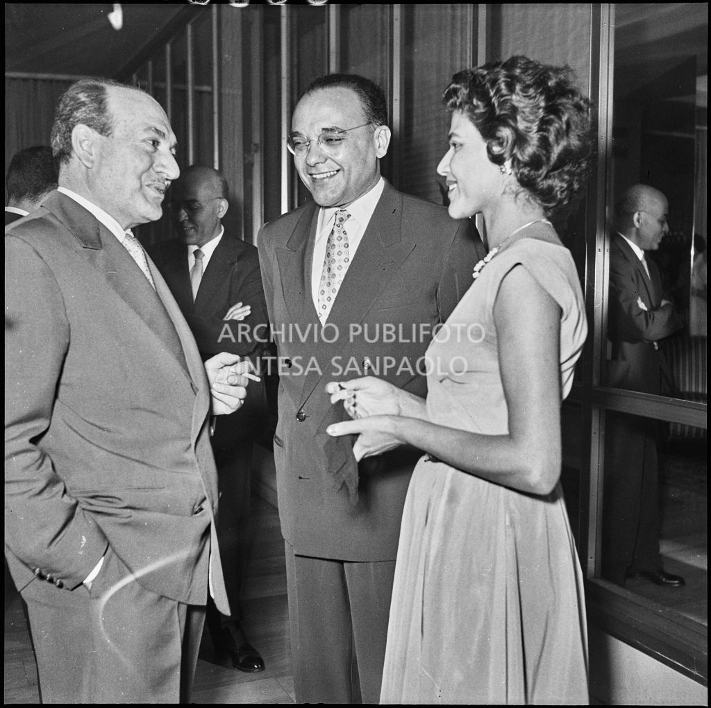 Il console egiziano (al centro) al ricevimento del Consolato d'Egitto organizzato all'Hotel Duomo di Milano<br>222229