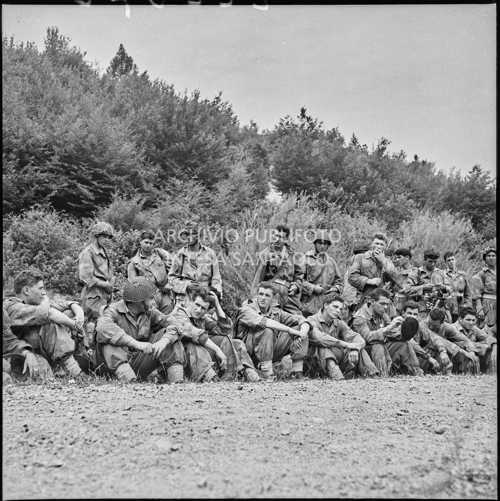 Marinai della Brigata San Marco nel luogo dello scoppio del mortaio che ha ucciso cinque commilitoni nei pressi di Levico<br>222276
