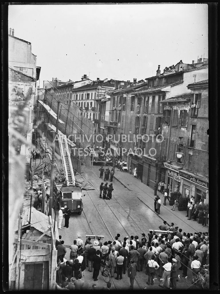 Un ponteggio crollato in corso Garibaldi a Milano<br>222410