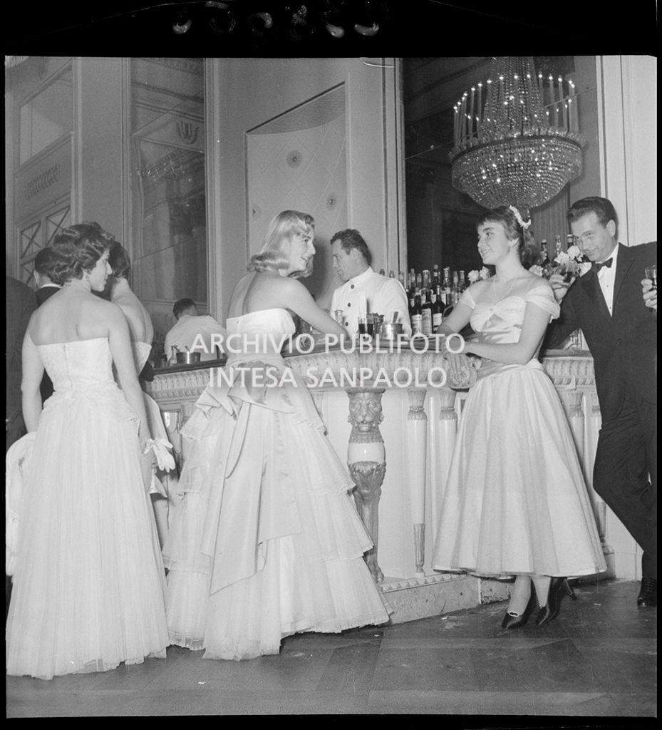 Inaugurazione della stagione lirica 1954-1955 del Teatro alla Scala con l'opera "La Vestale", di Gaspare Spontini, diretta da Antonino Votto, con la regia di Luchino Visconti