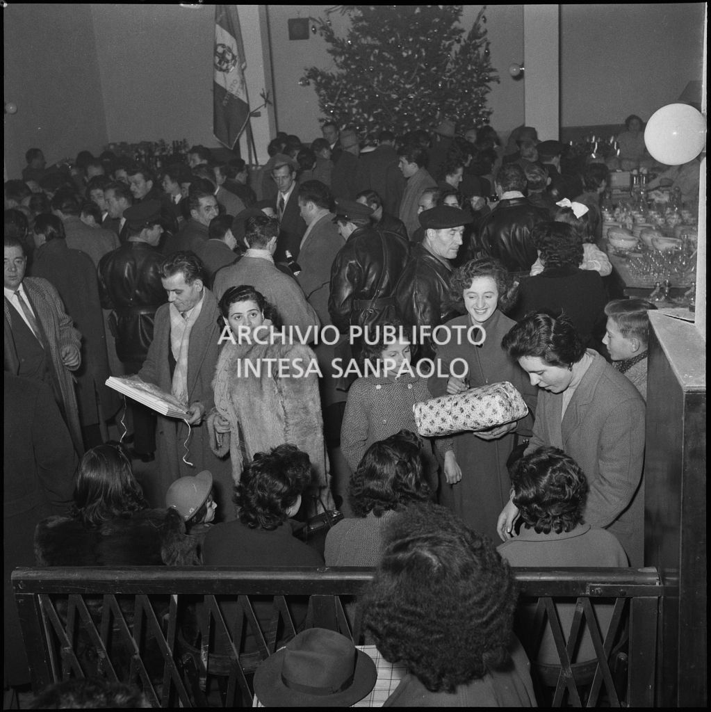 Festa dell'Istituto di vigilanza Metronotte organizzato al CRAL di via Tommaso Salvini a Milano<br>240227