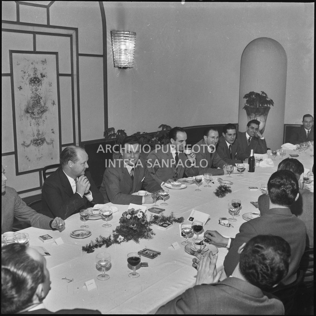 Un momento del banchetto organizzato dalla Atkinson al ristorante Giannino di Milano<br>240439