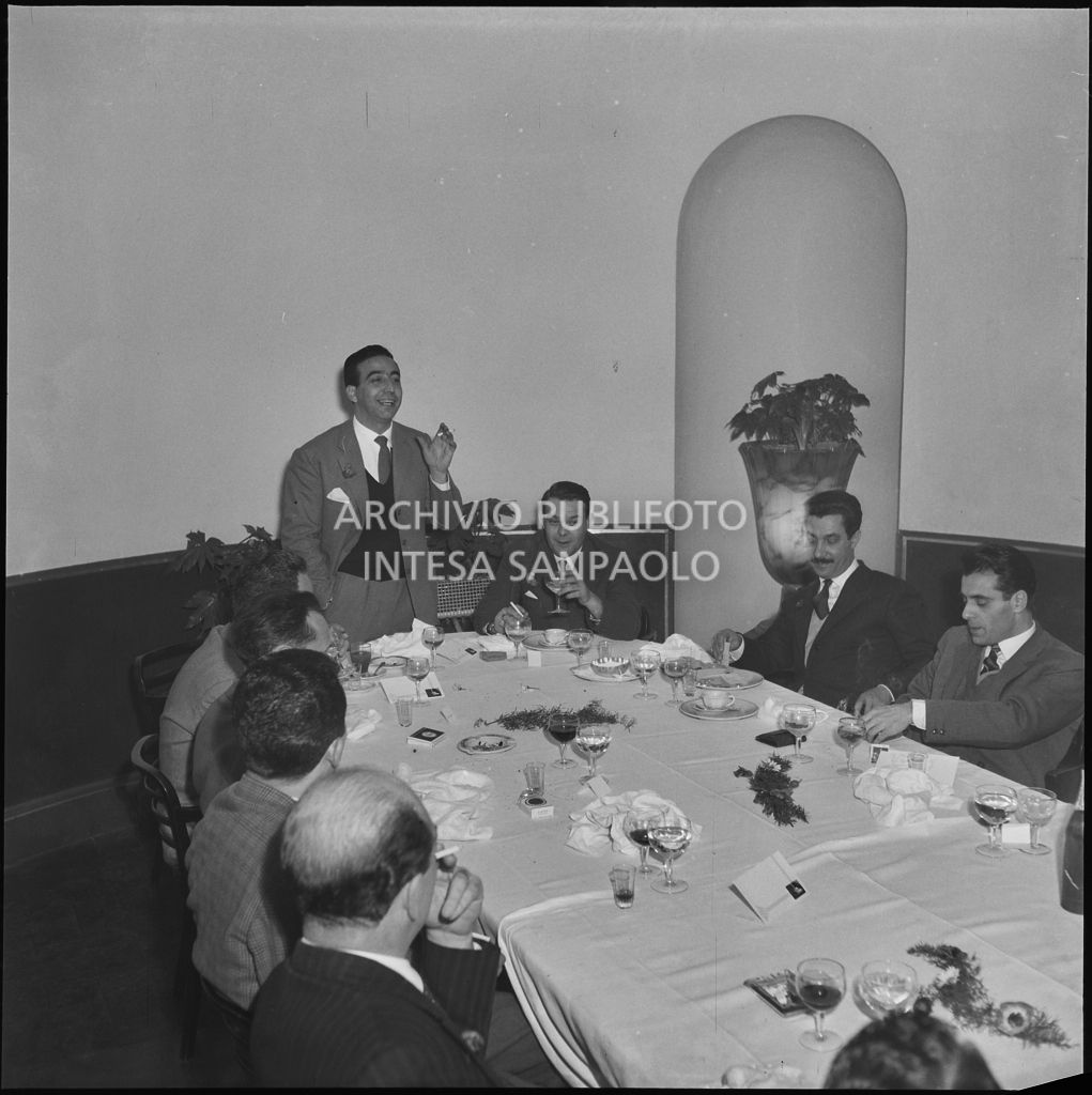 Un momento del banchetto organizzato dalla Atkinson al ristorante Giannino di Milano<br>240446