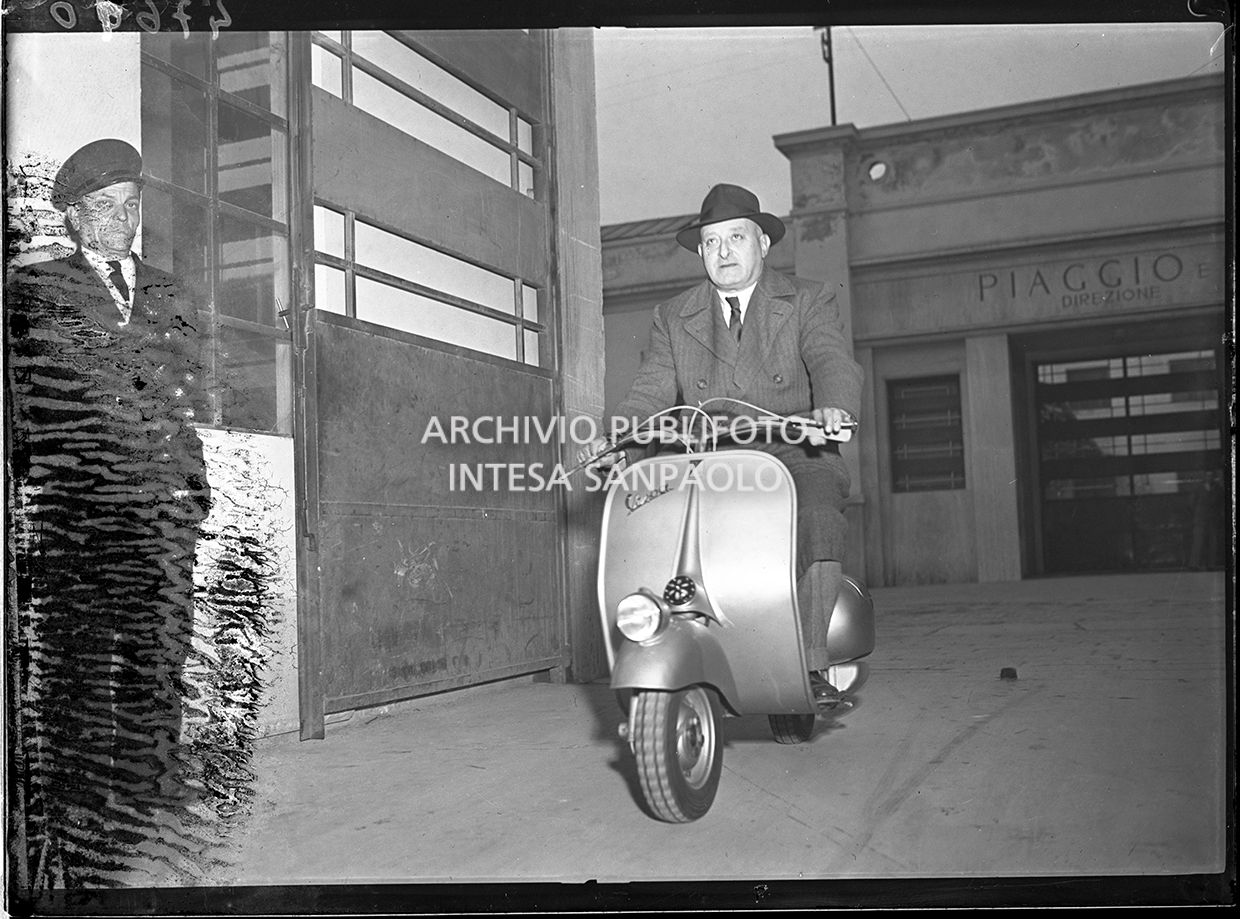 Piaggio. Fabbricazione delle moto Vespa