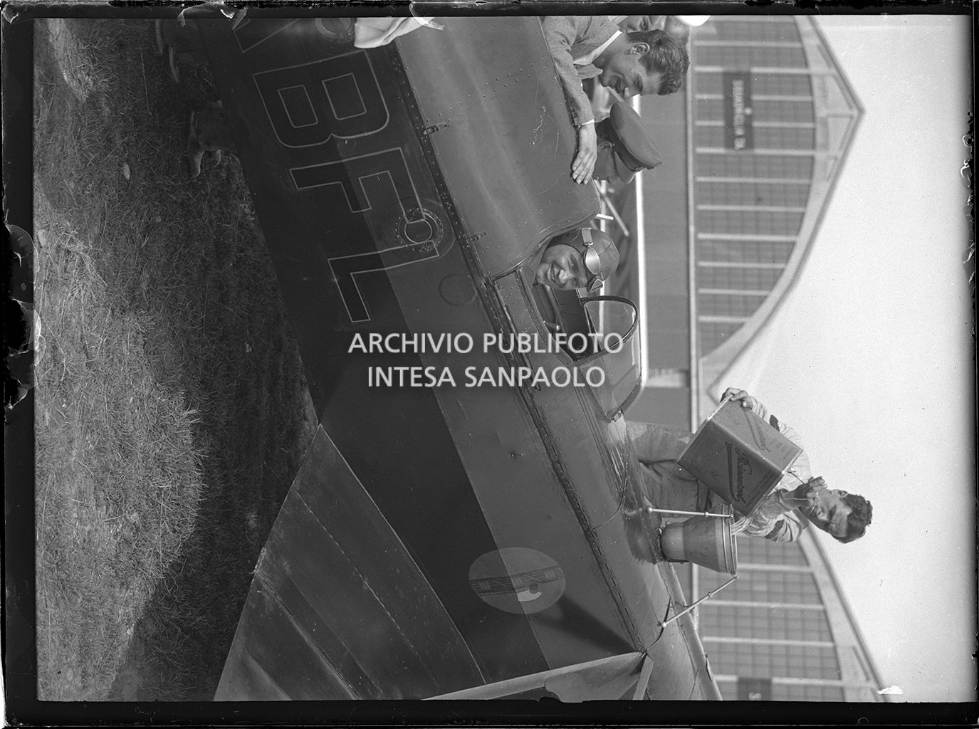 Aviazione. Scuola di pilotaggio: apparecchi da turismo