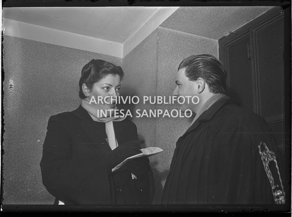 Caterina Fort al processo in Corte d'Assise a Milano, in compagnia dell'avvocato Rossi, suo difensore<br>64249