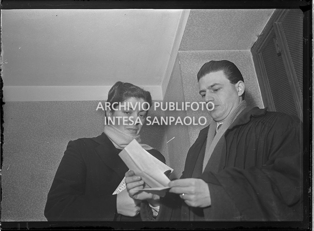 Caterina Fort al processo in Corte d'Assise a Milano, in compagnia dell'avvocato Rossi, suo difensore<br>64250