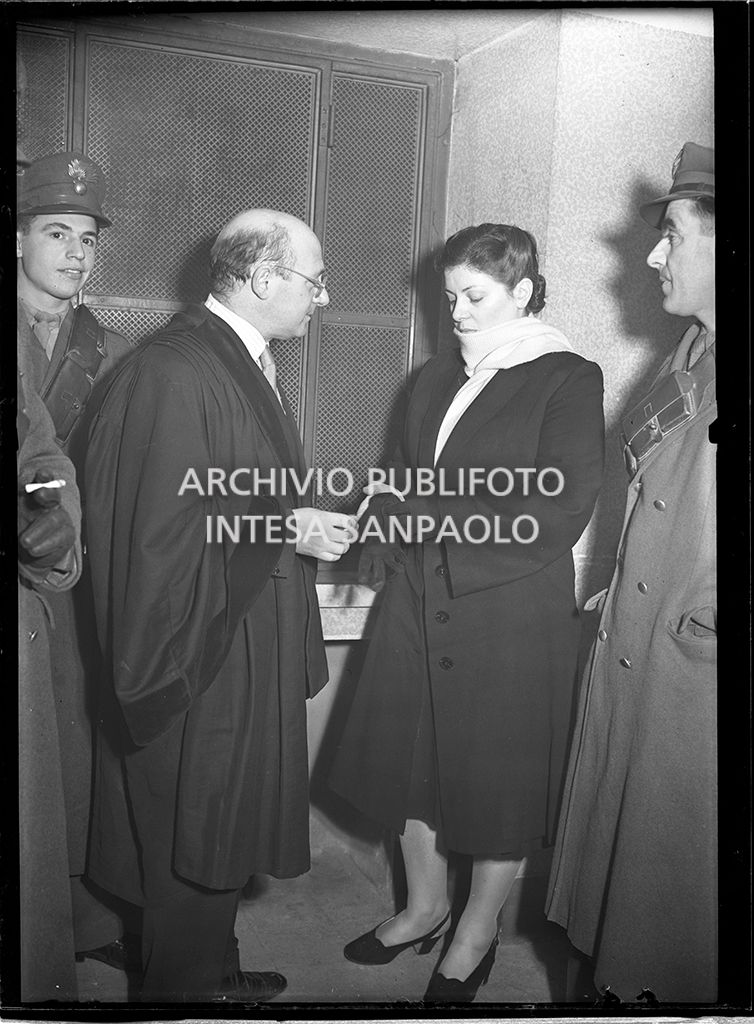 Caterina Fort al processo in Corte d'Assise a Milano, in compagnia dell'avvocato Antonio Marsico, suo difensore<br>64253
